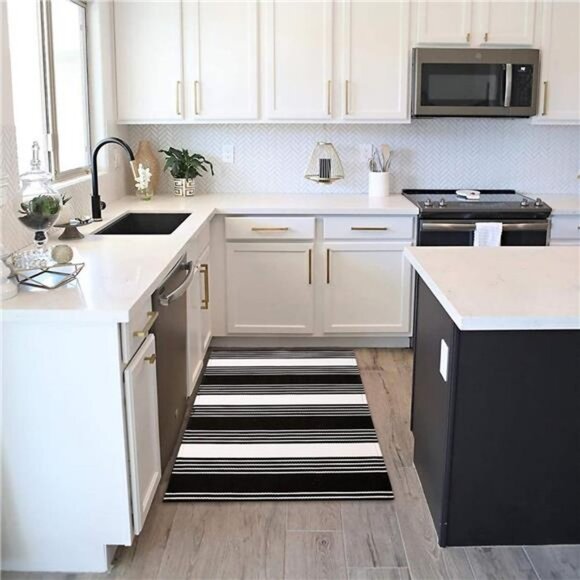 Black & White Striped Rug 27.5 x 43 '' Cotton Hand-Woven Reversible Rug - Picture 6 of 6